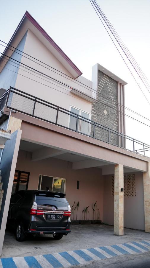 Wangi Homestay Banyuwangi  Εξωτερικό φωτογραφία