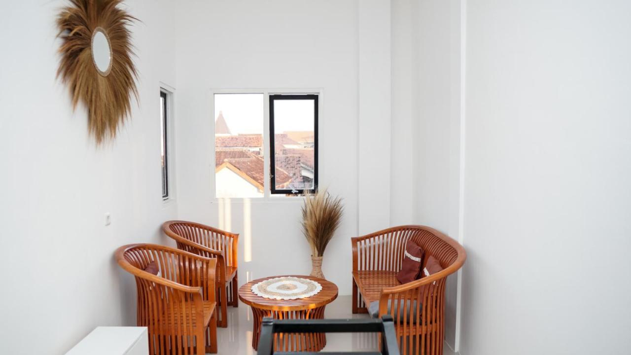 Wangi Homestay Banyuwangi  Εξωτερικό φωτογραφία